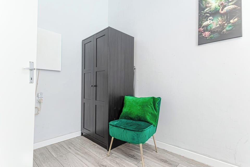 Basic Apartment | Iron/ironing board, free WiFi
