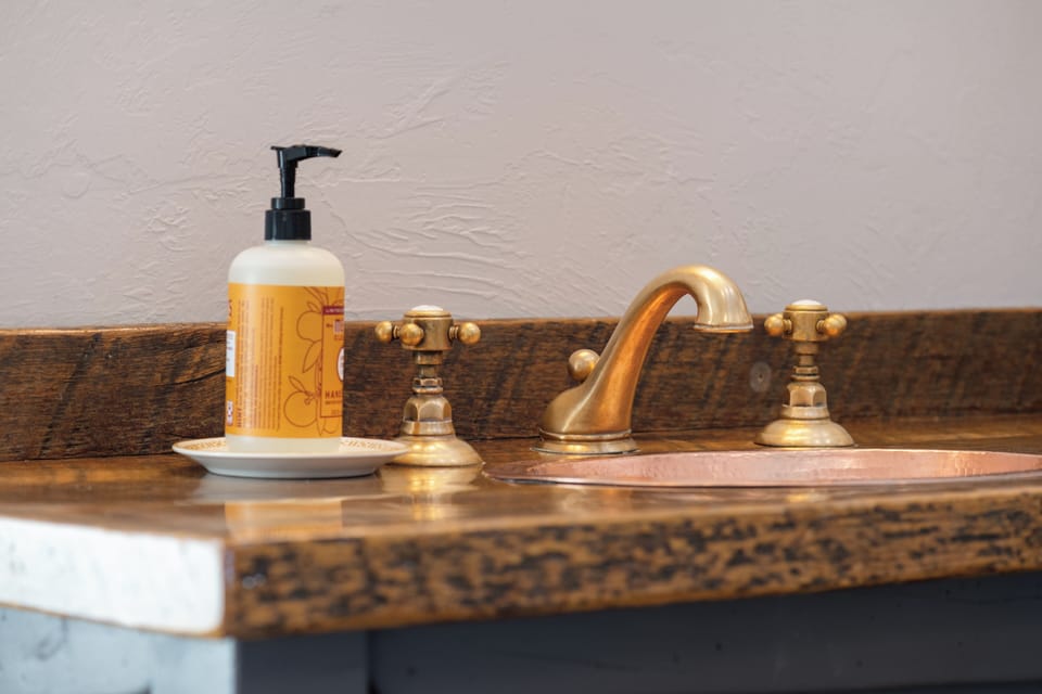 Complimentary hand soaps and toiletries for your stay. 