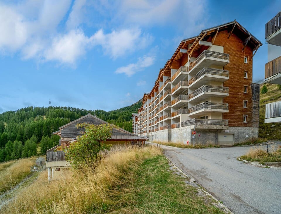 Apartment | Exterior