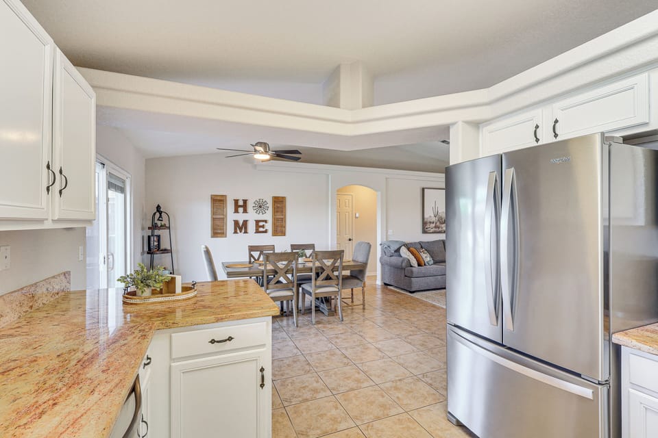 House (3 Bedrooms) | Interior