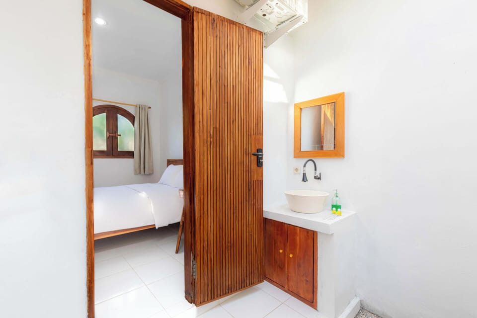 Double Room, Patio | Bathroom | Bidet