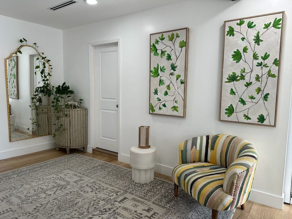 Entrance and Sitting