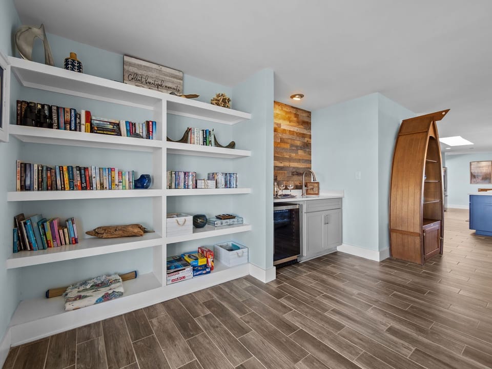 Book Shelf