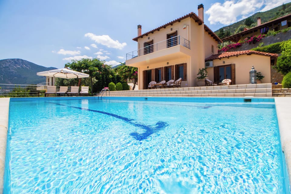 Villa Magnolia and Swimming Pool