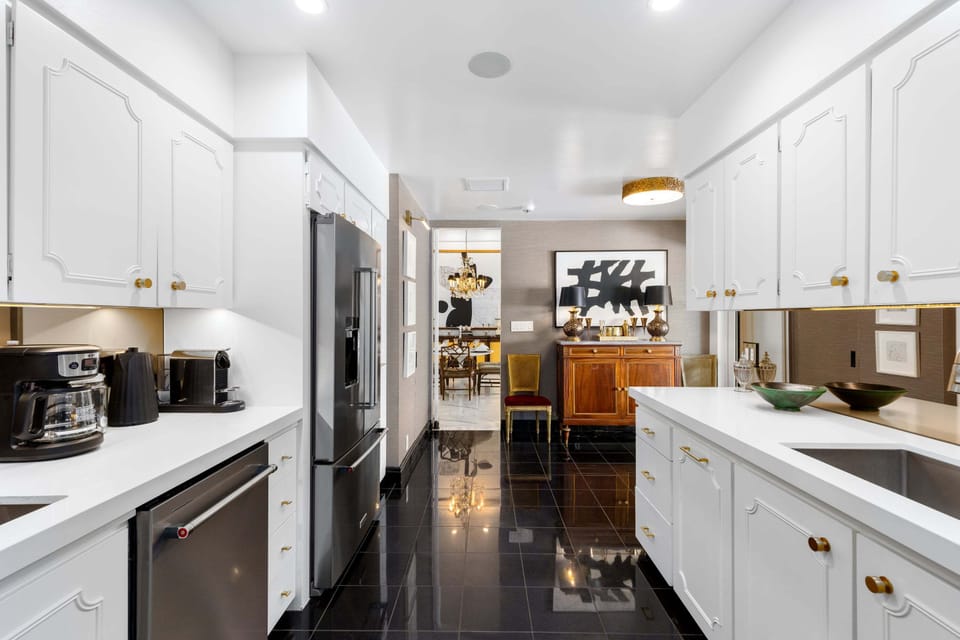 Chef's kitchen