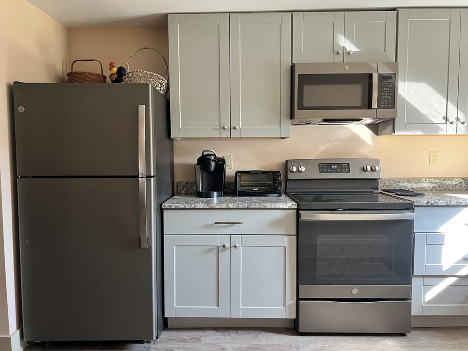 really nice kitchen with everything you need