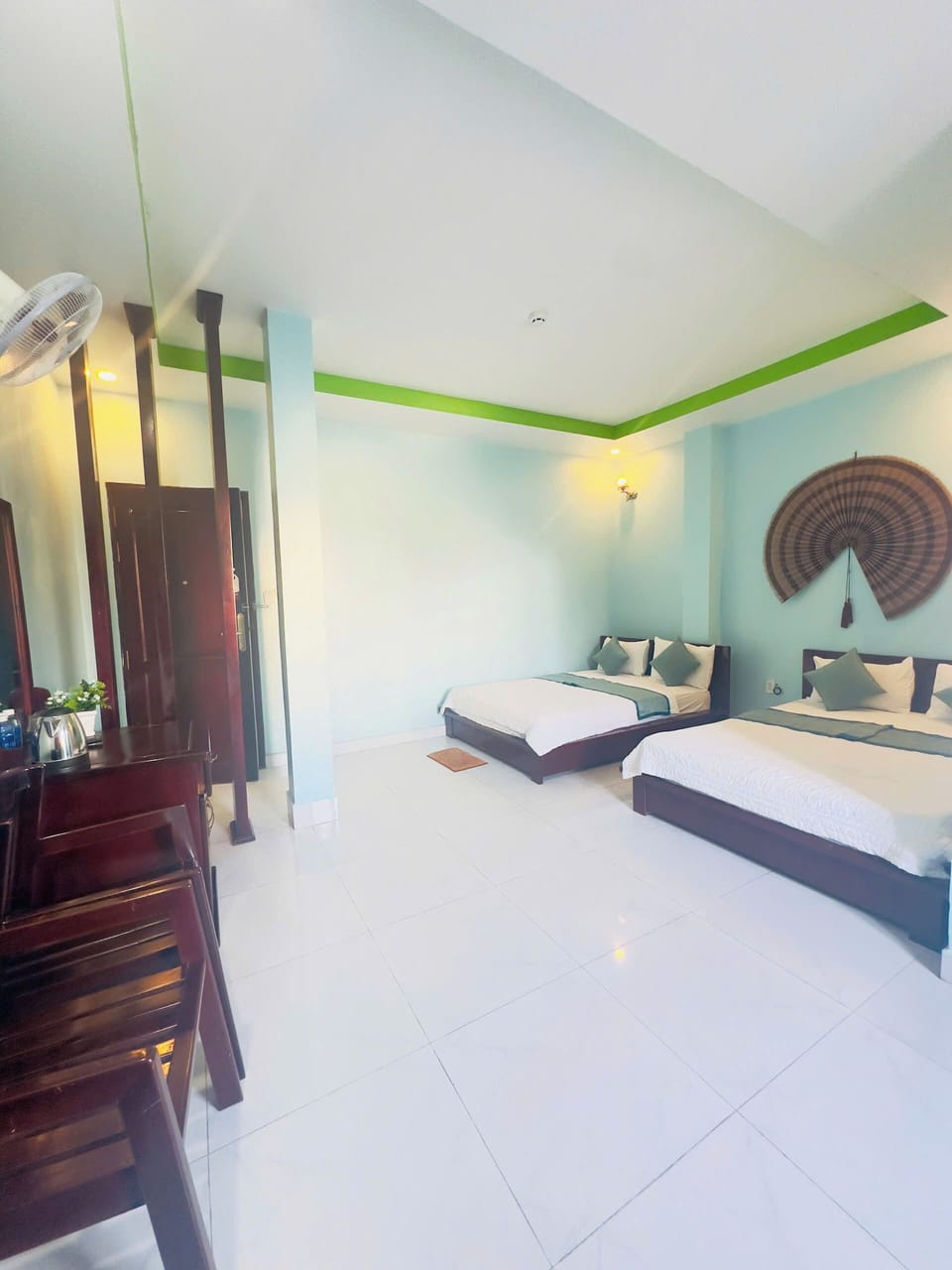 Family Quadruple Room | Desk, free WiFi, wheelchair access
