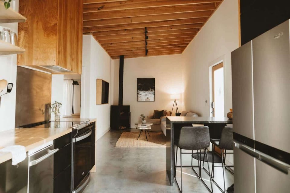 Home is where the heart is, and this cozy kitchen brings all the warmth! 🏡