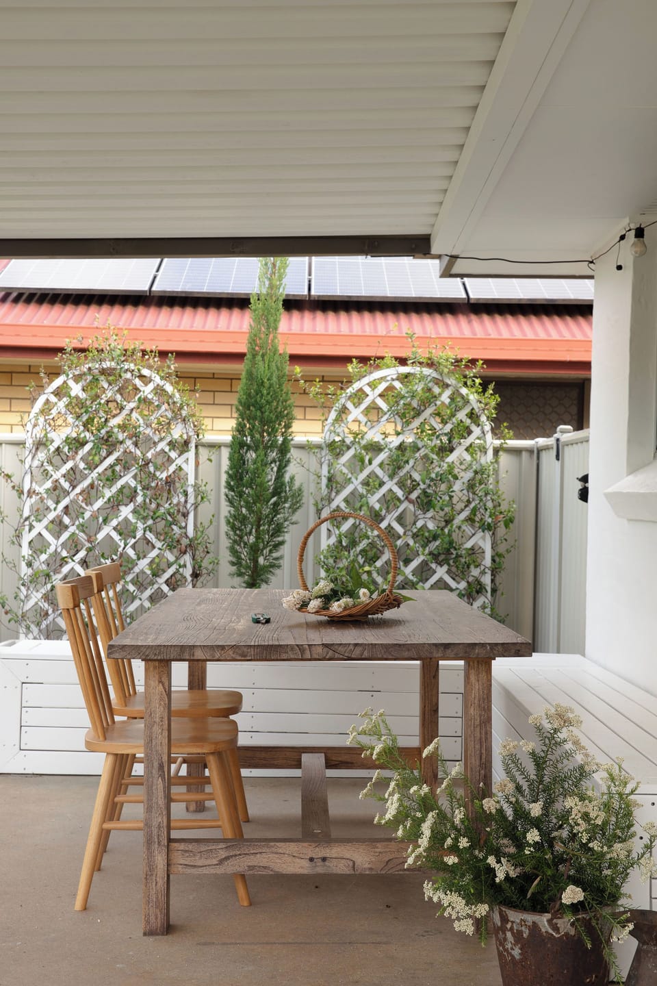 Outdoor dining