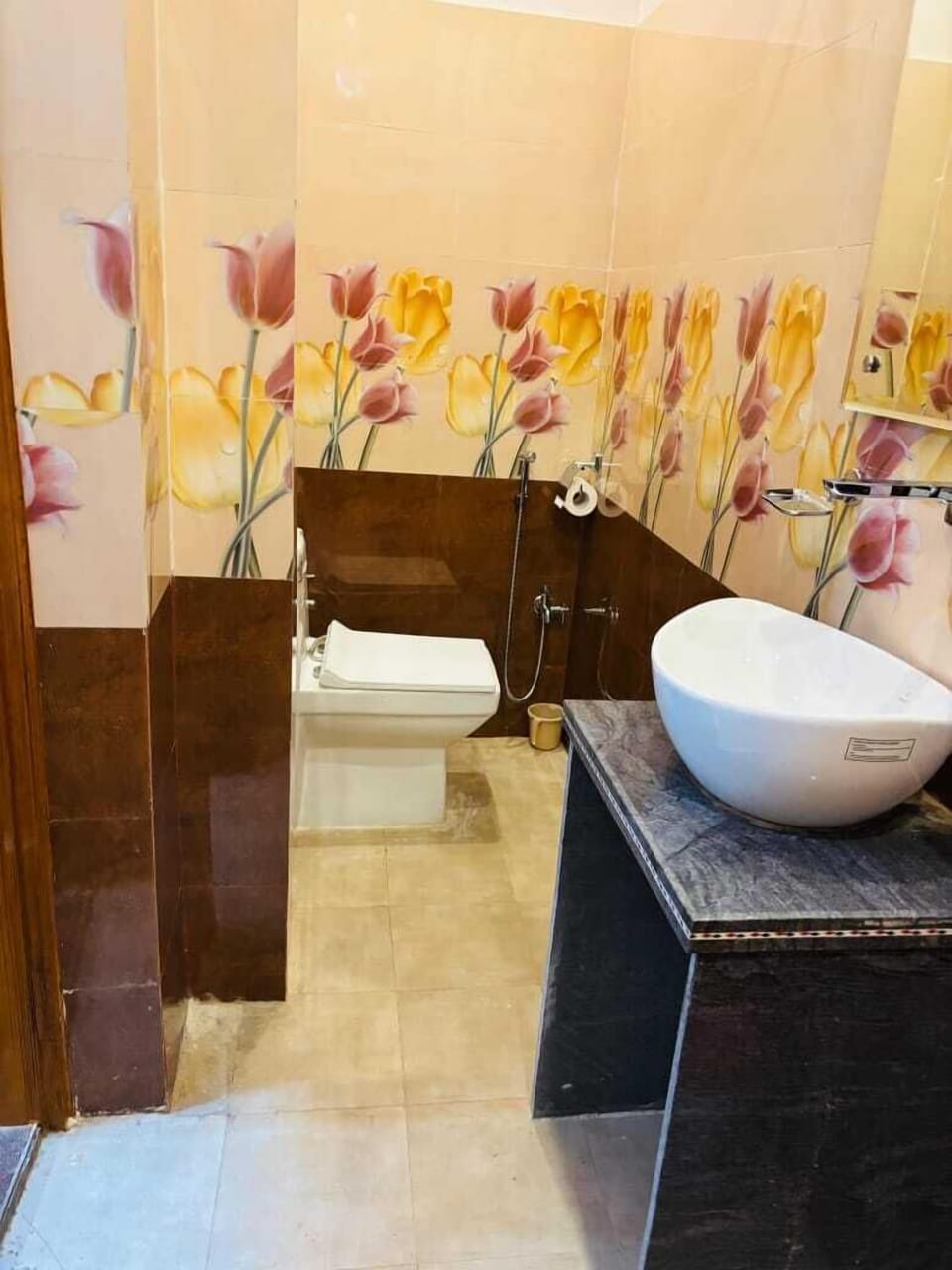 Family Single Room, Balcony, Park View | Bathroom | Shower, free toiletries, slippers, bidet