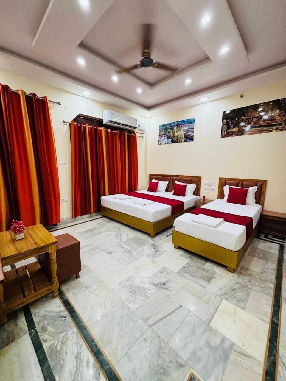 Family Single Room, Balcony, Park View | Laptop workspace, soundproofing, free WiFi