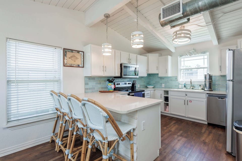 House, Multiple Beds, Pool Access, Pool View (Someday Isle) | Private kitchen