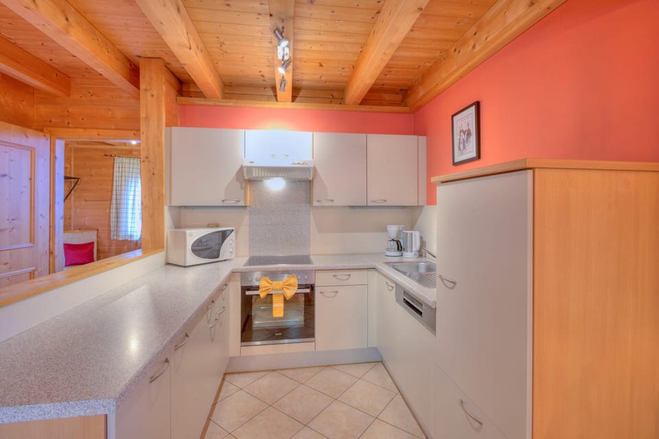 House | Private kitchen | Highchair