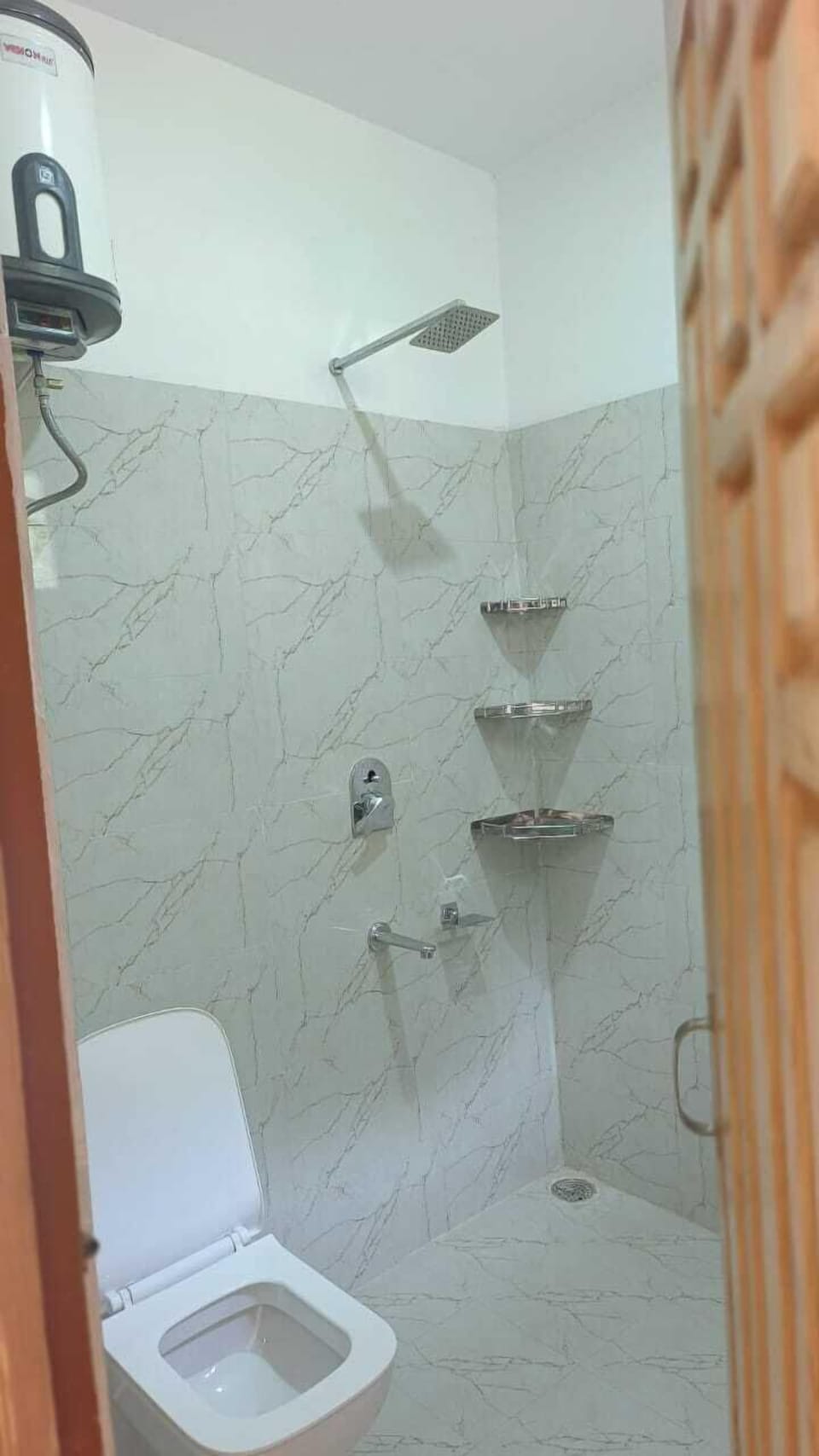 Classic Room, Air conditioning | Bathroom | Shower, designer toiletries, towels, soap