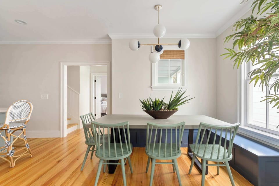 Dining area with banquet seating