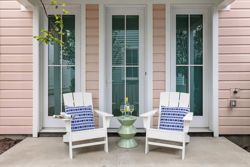 Front porch seating 