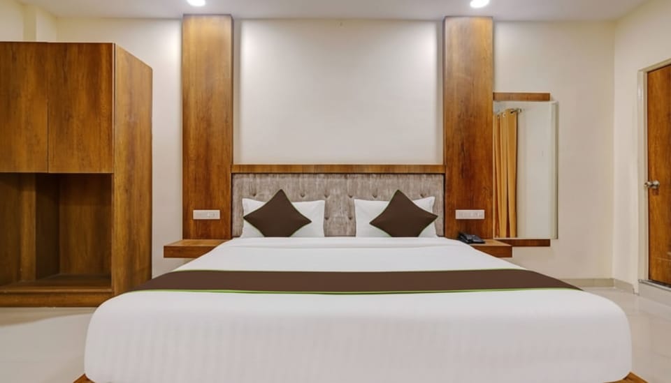 Deluxe Double Room | Desk, laptop workspace, WiFi (free)