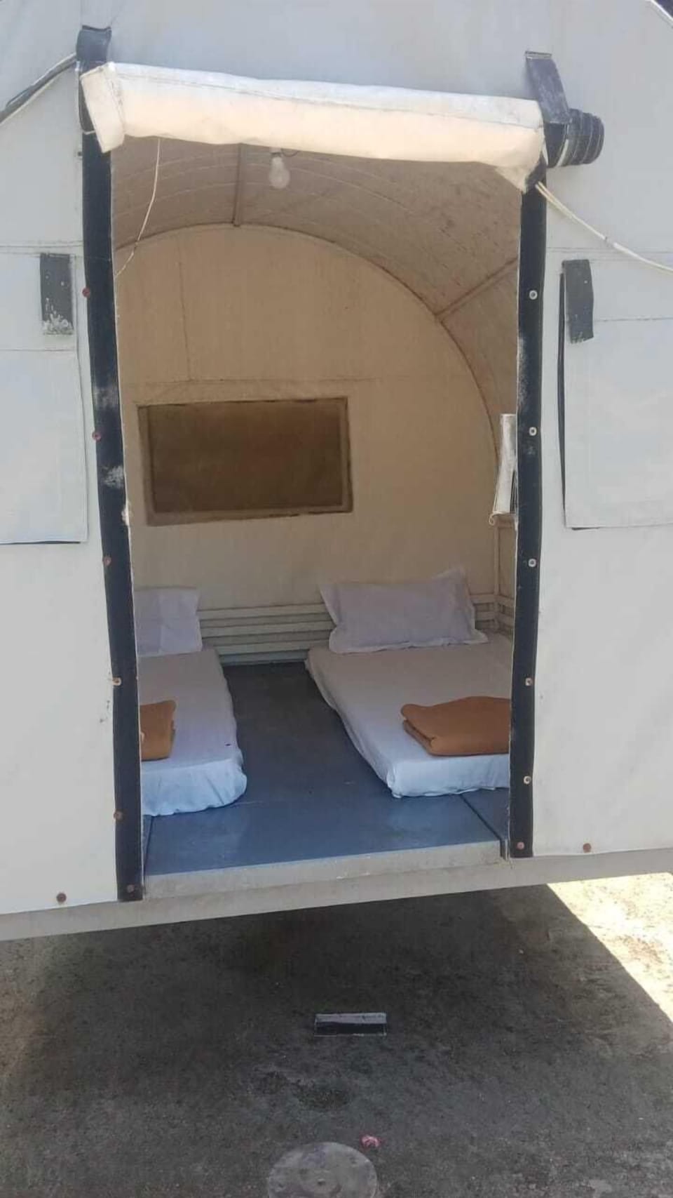 Tent | Free WiFi