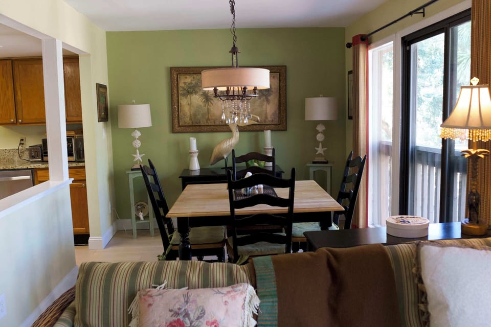 Dimmer switches in dinning and living room.