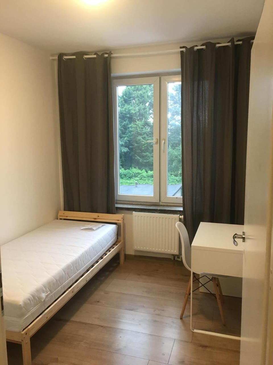 Iron/ironing board, free WiFi