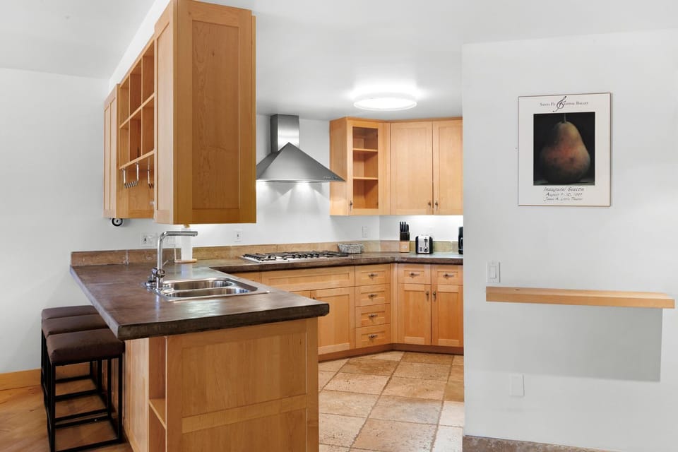 Kitchen - Fully equipped with everything you need