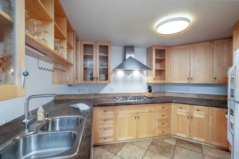 Kitchen - Fully equipped with everything you need