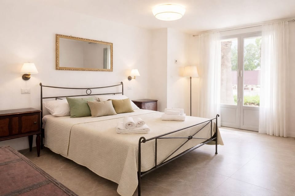 Deluxe Double Room | Free WiFi
