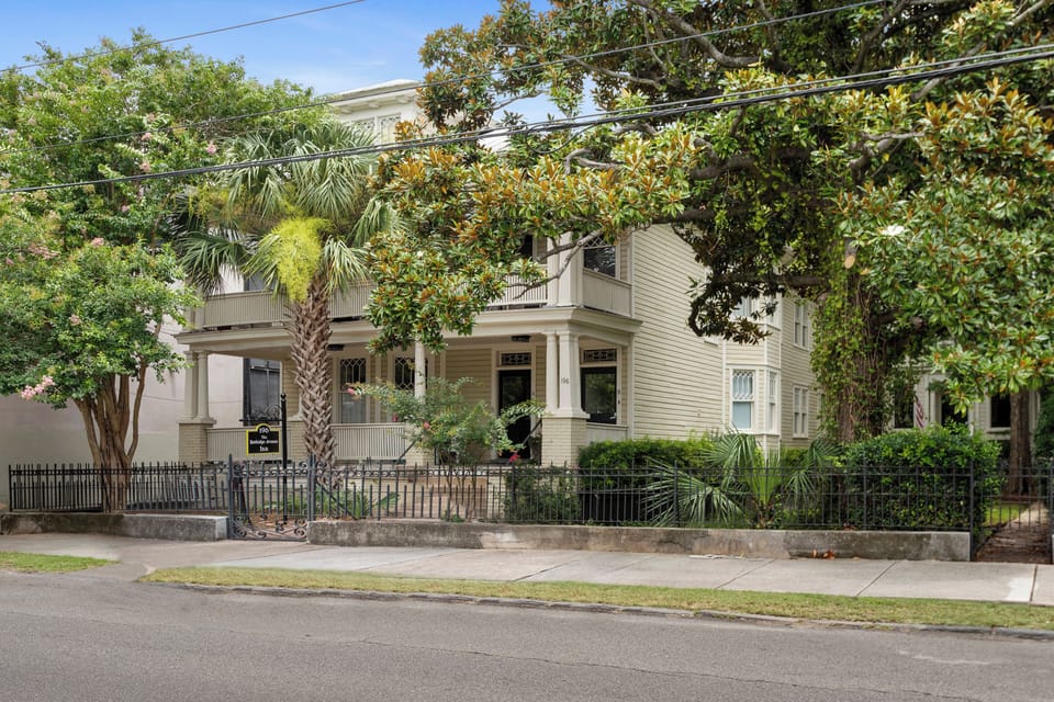 The Rutledge Avenue Inn Historic Charleston