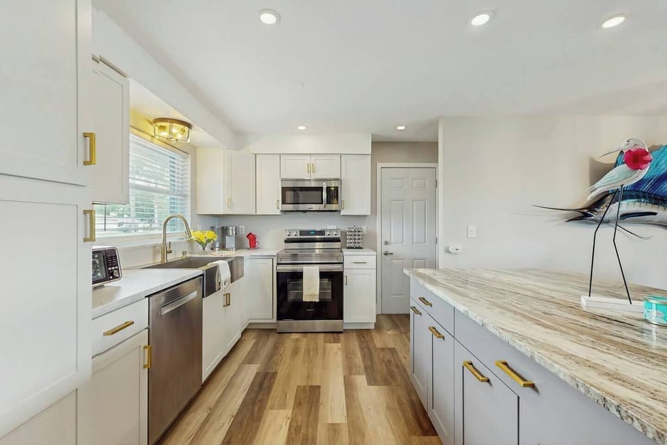 fully stocked kitchen