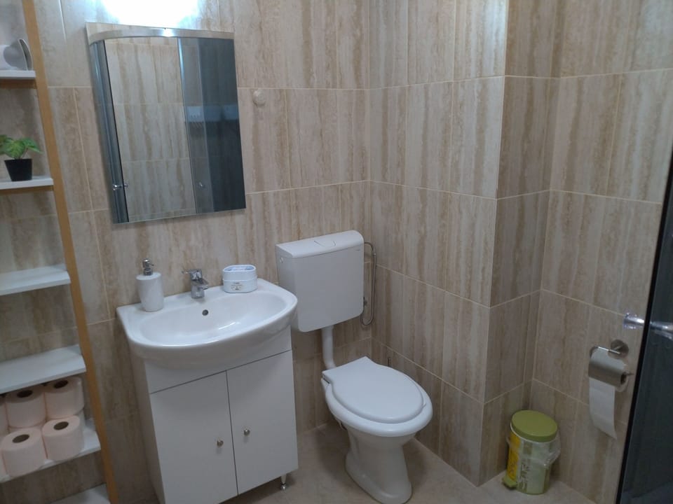 2 Rooms Apartment, max 5 Adults, Splendid View on the Beach and the sea Apartment in Constanța County