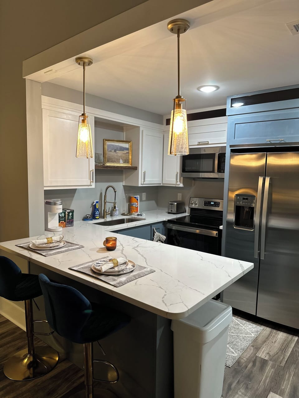 Full kitchen