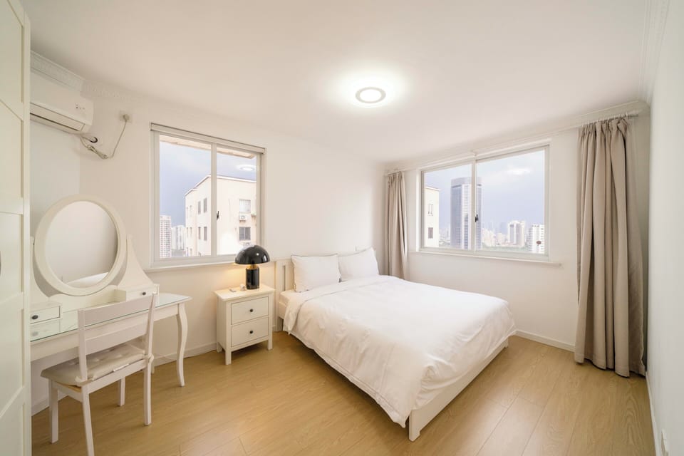 Superior Apartment, Balcony, City View | Iron/ironing board, free WiFi
