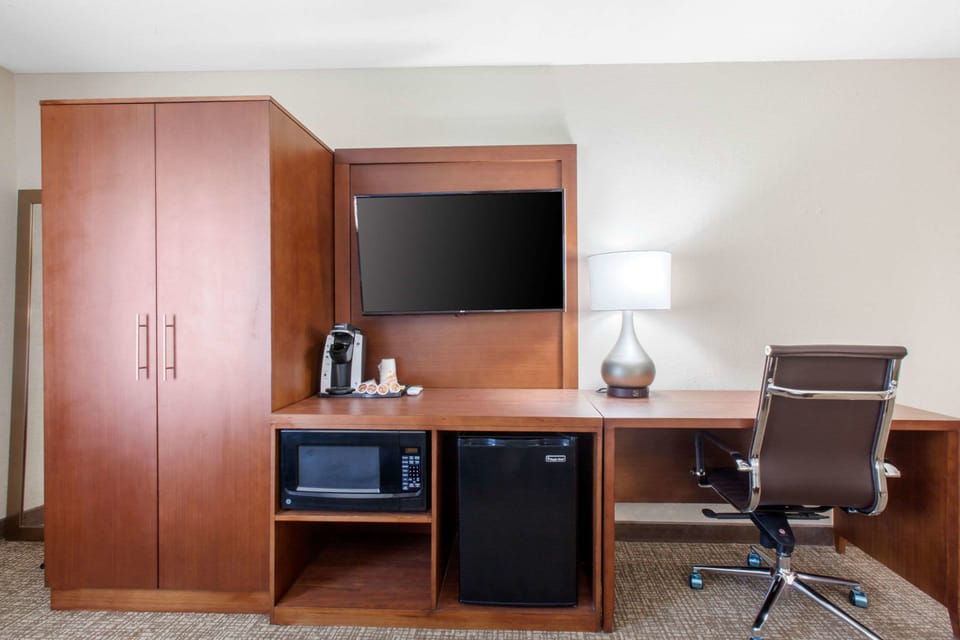 Room, 2 Queen Beds, Accessible, Non Smoking | Premium bedding, down comforters, pillowtop beds, desk