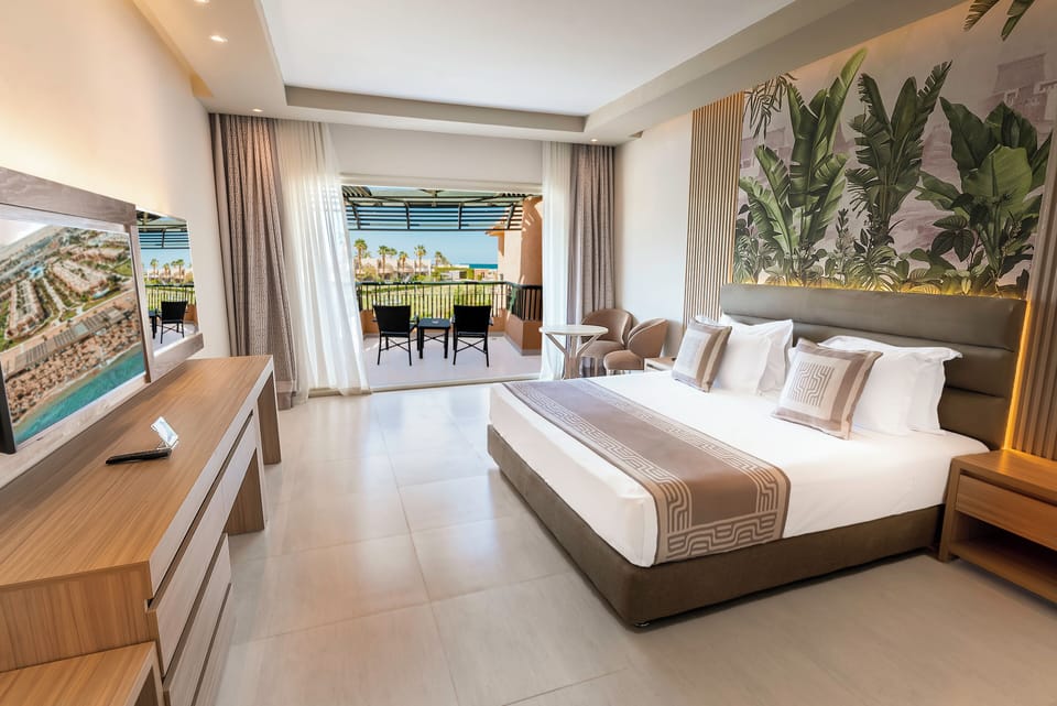 Minibar, in-room safe, free WiFi, bed sheets