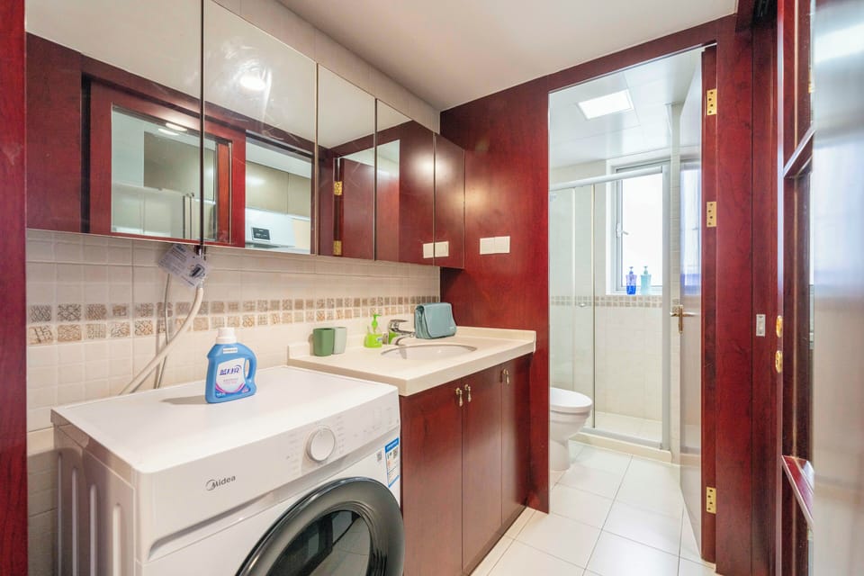 Superior Apartment, 1 Bedroom, Kitchen, City View | Bathroom | Slippers