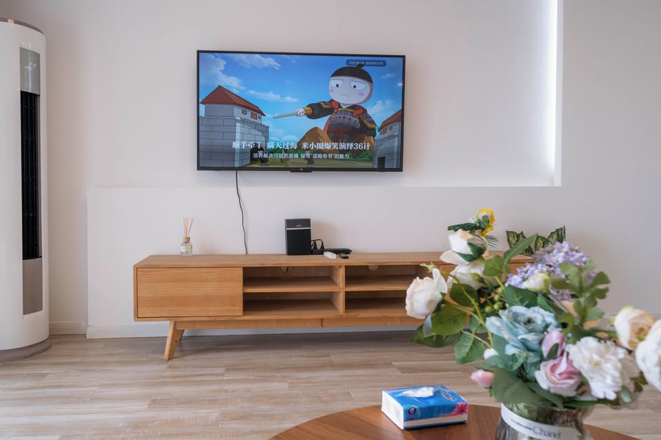 Superior Apartment, 4 Bedrooms, Kitchen, City View | Living room