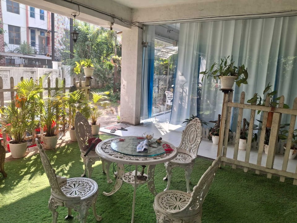 Villa | Garden view