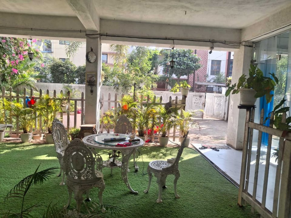 Villa | Garden view