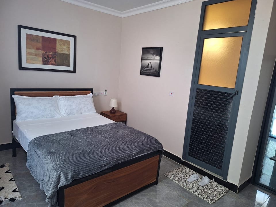 Soundproofing, WiFi (free)