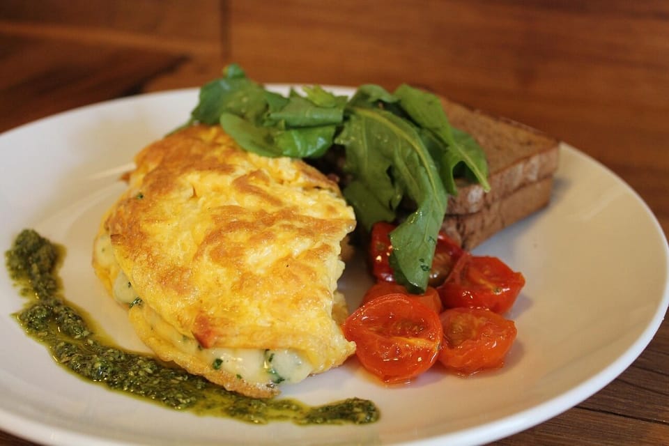 Free daily cooked-to-order breakfast