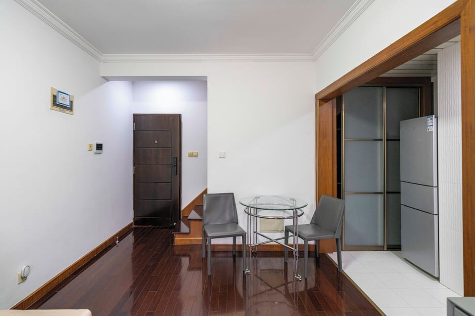 Superior Apartment, 1 Bedroom, Kitchen, City View | Living room | 55-inch Smart TV with cable channels
