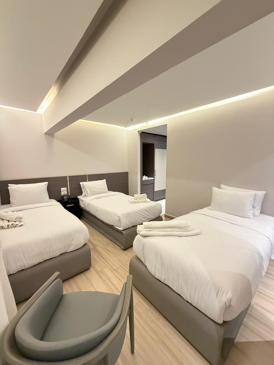 Superior Single Room | Free WiFi, bed sheets