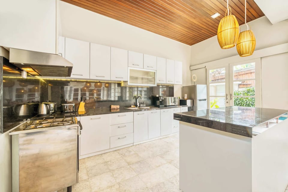 Fully equipped kitchen