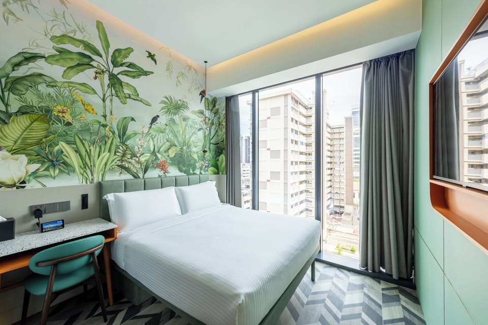 Deluxe Room, 1 Double Bed | In-room safe, laptop workspace, blackout drapes, WiFi (free)
