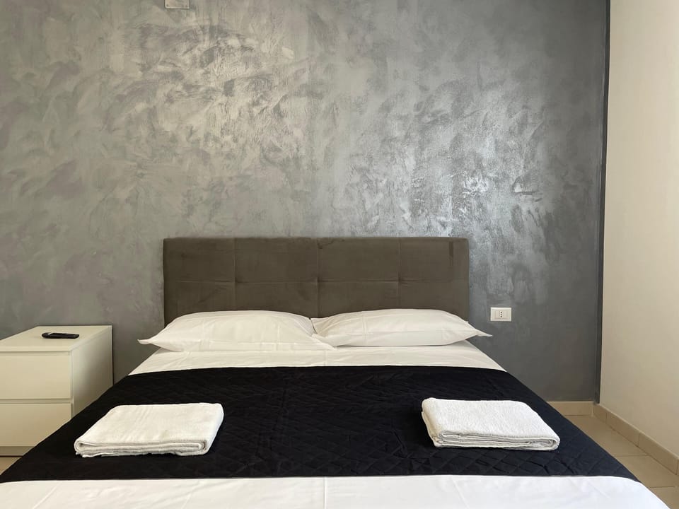 Basic Triple Room, 3 Bedrooms, City View | Free WiFi