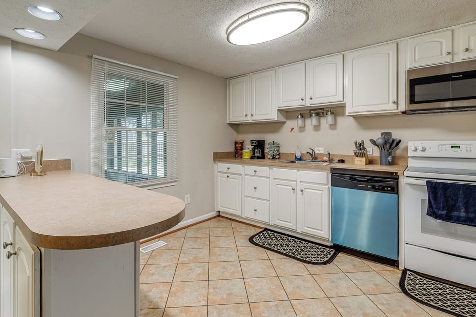 Kitchen | 1st Floor