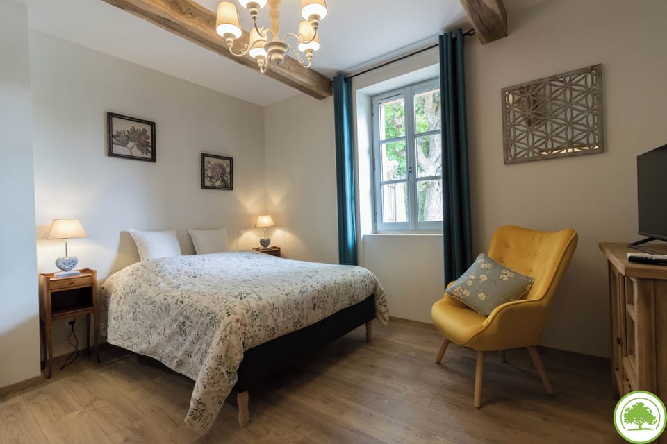 Comfort Double Room, Garden View | Iron/ironing board, free WiFi