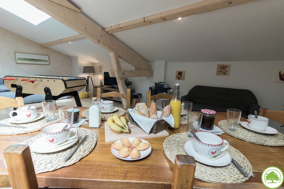 Daily continental breakfast for a fee
