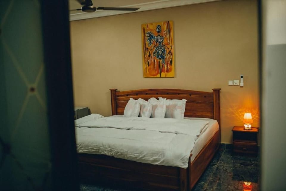 In-room safe, iron/ironing board (on request)