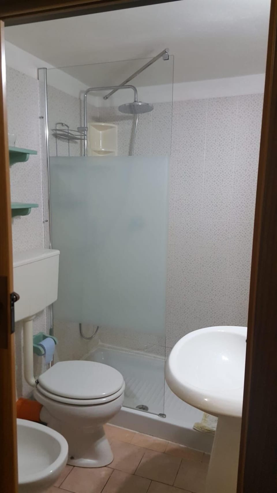 Hair dryer, towels